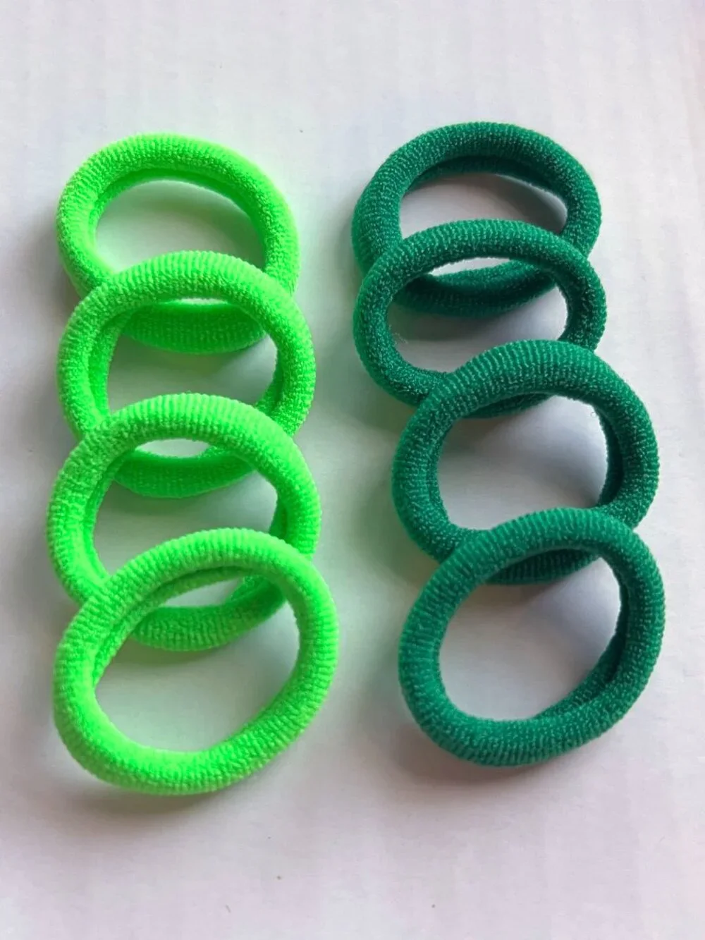 Green hair elastics NWOT *free in bundle*